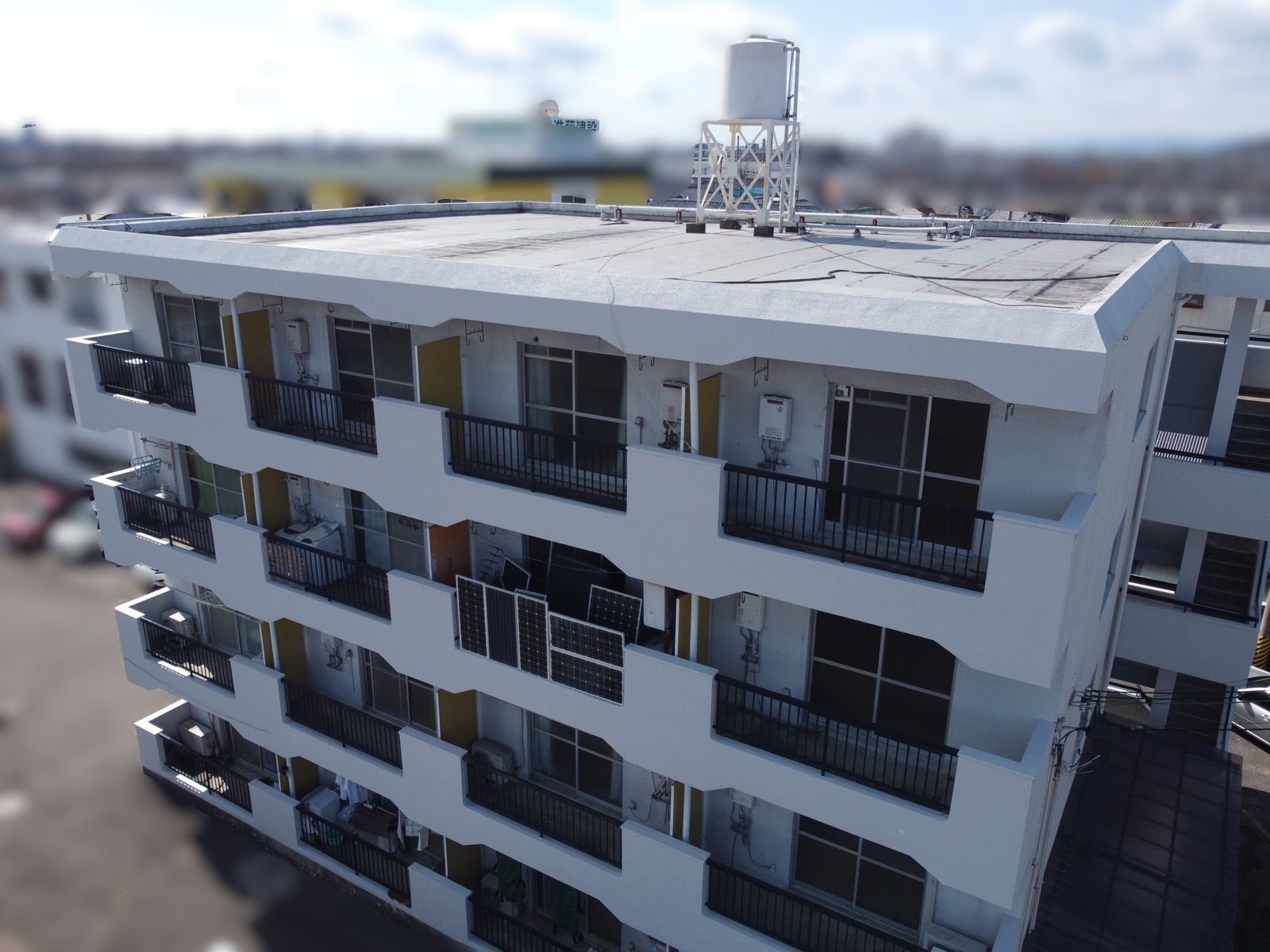 【和歌山市】I様所有マンション<br>『本宅と同じピュアホワイト系の塗料を使用することで、光り輝く素敵な仕上がりに…✧₊°』4