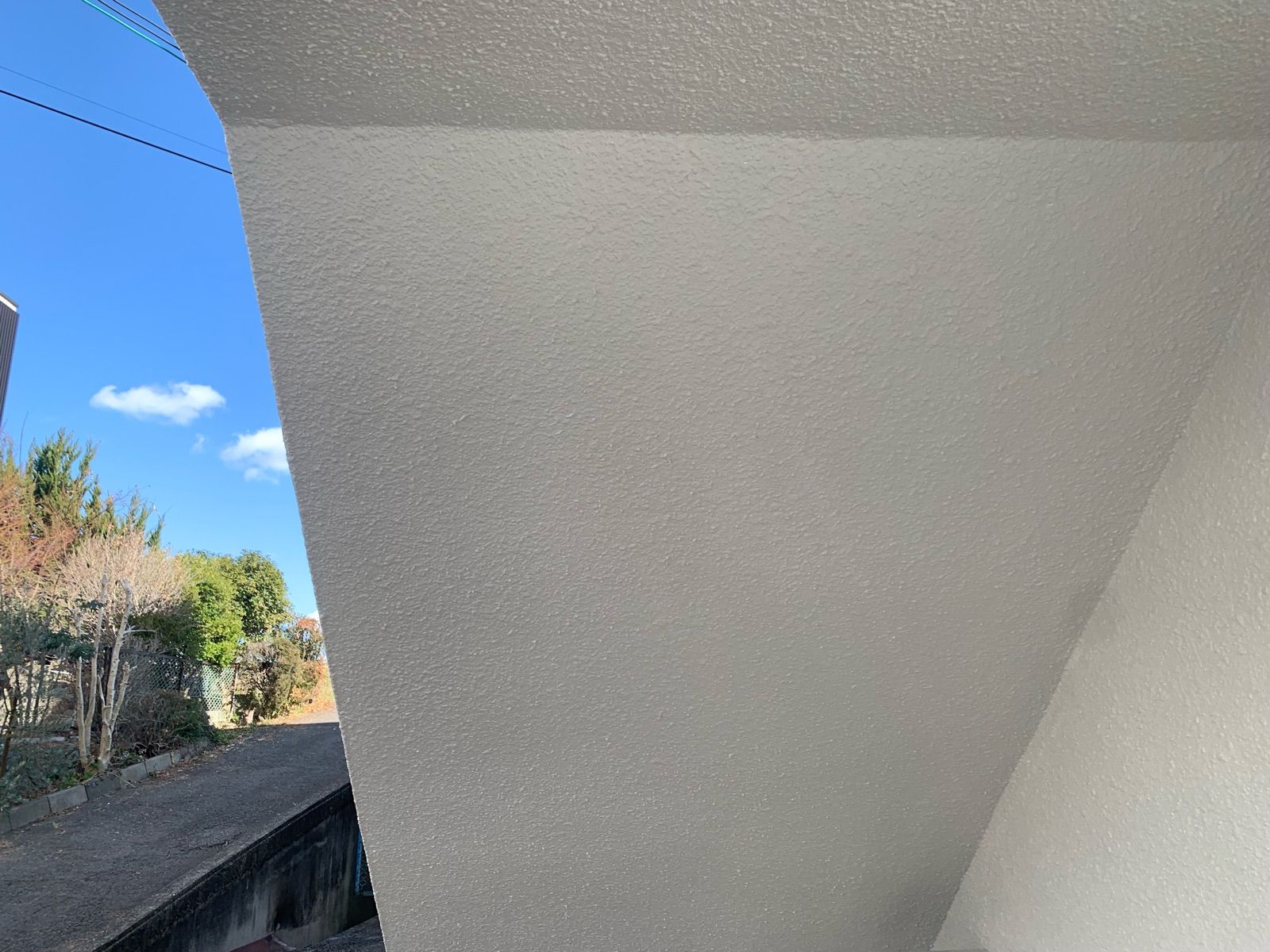 【和歌山市】I様所有マンション<br>『本宅と同じピュアホワイト系の塗料を使用することで、光り輝く素敵な仕上がりに…✧₊°』12